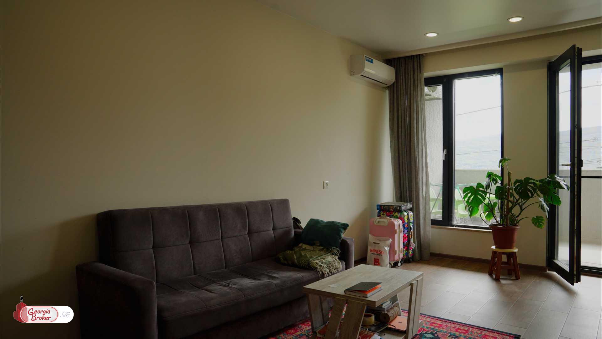 იყიდება ახალი გარემონტებული 2 ოთახიანი ბინა