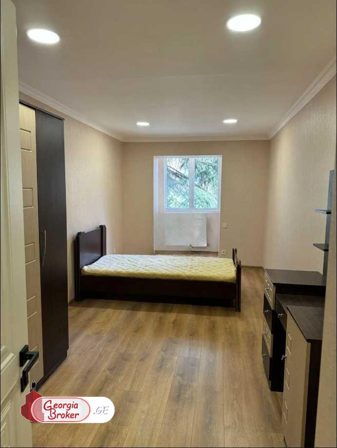 nearly repaired 5-room apartment for sale