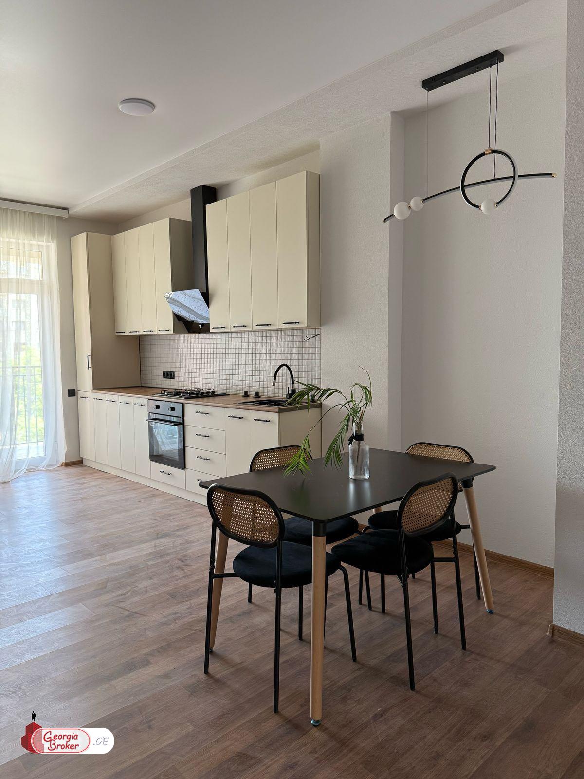 nearly repaired 3-room apartment for sale