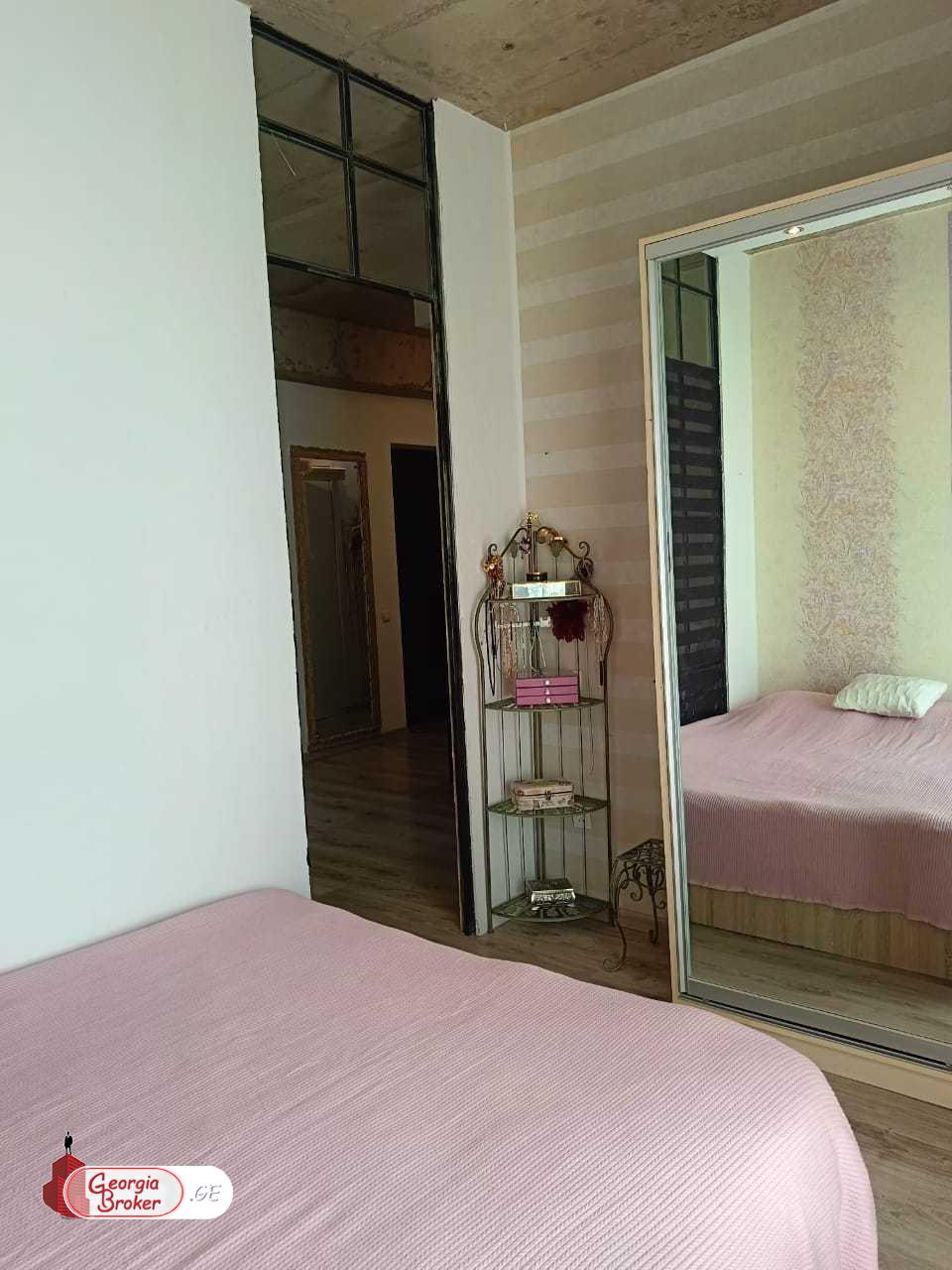 продается квартира с новым ремонтом 2-комнаты