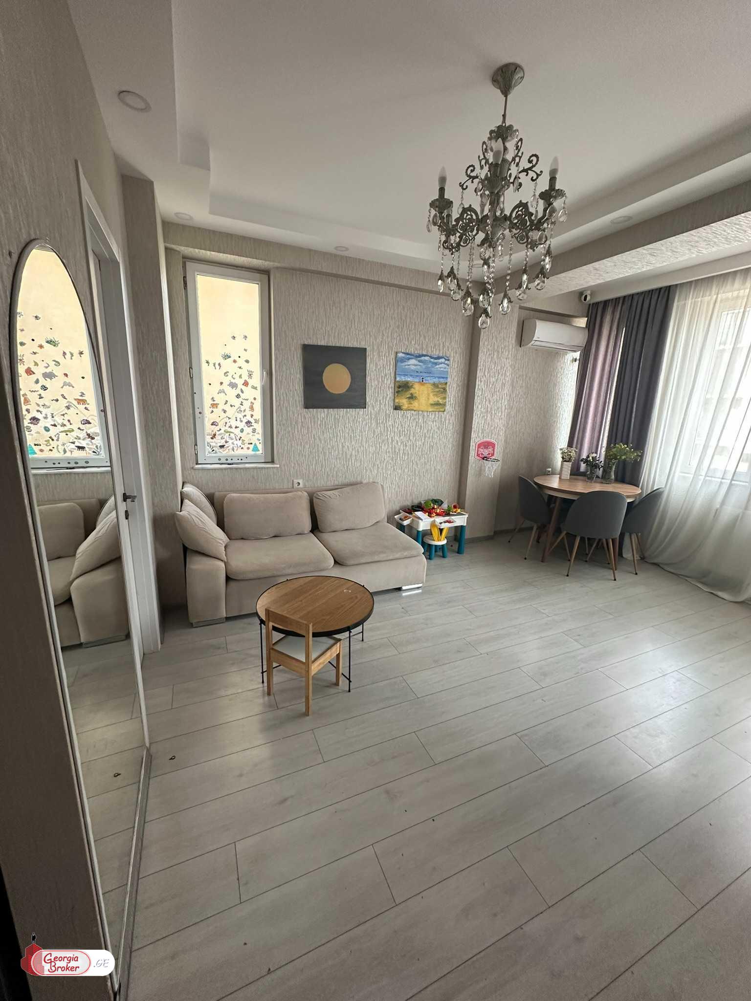 იყიდება ახალი გარემონტებული 3 ოთახიანი ბინა