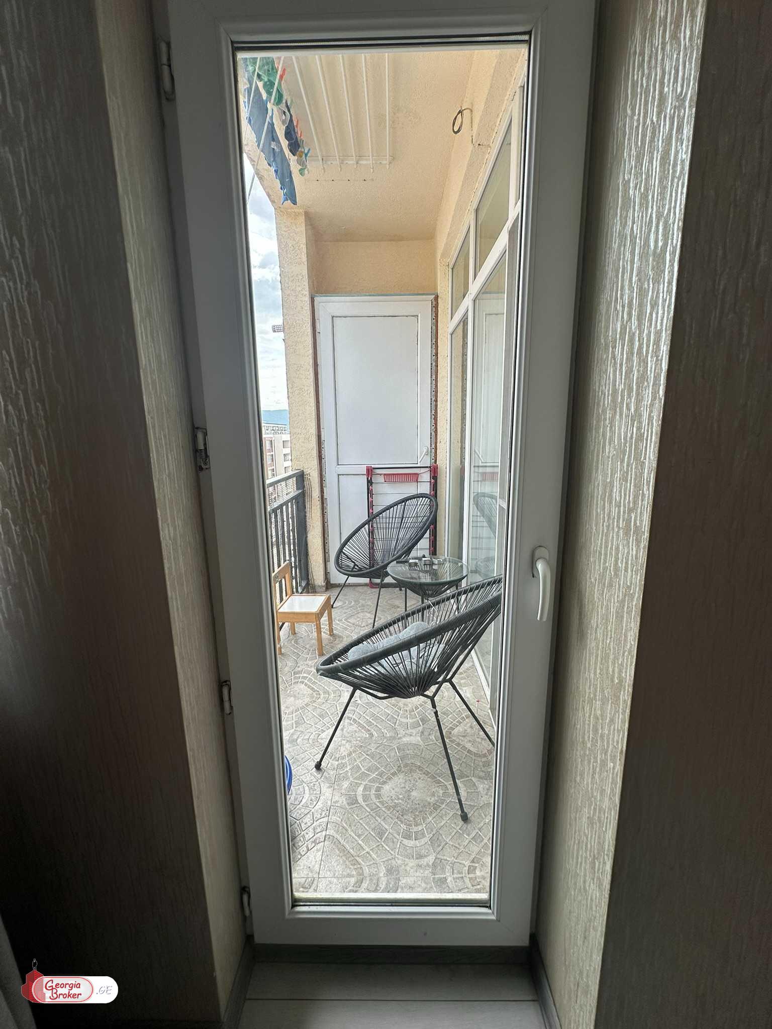 იყიდება ახალი გარემონტებული 3 ოთახიანი ბინა