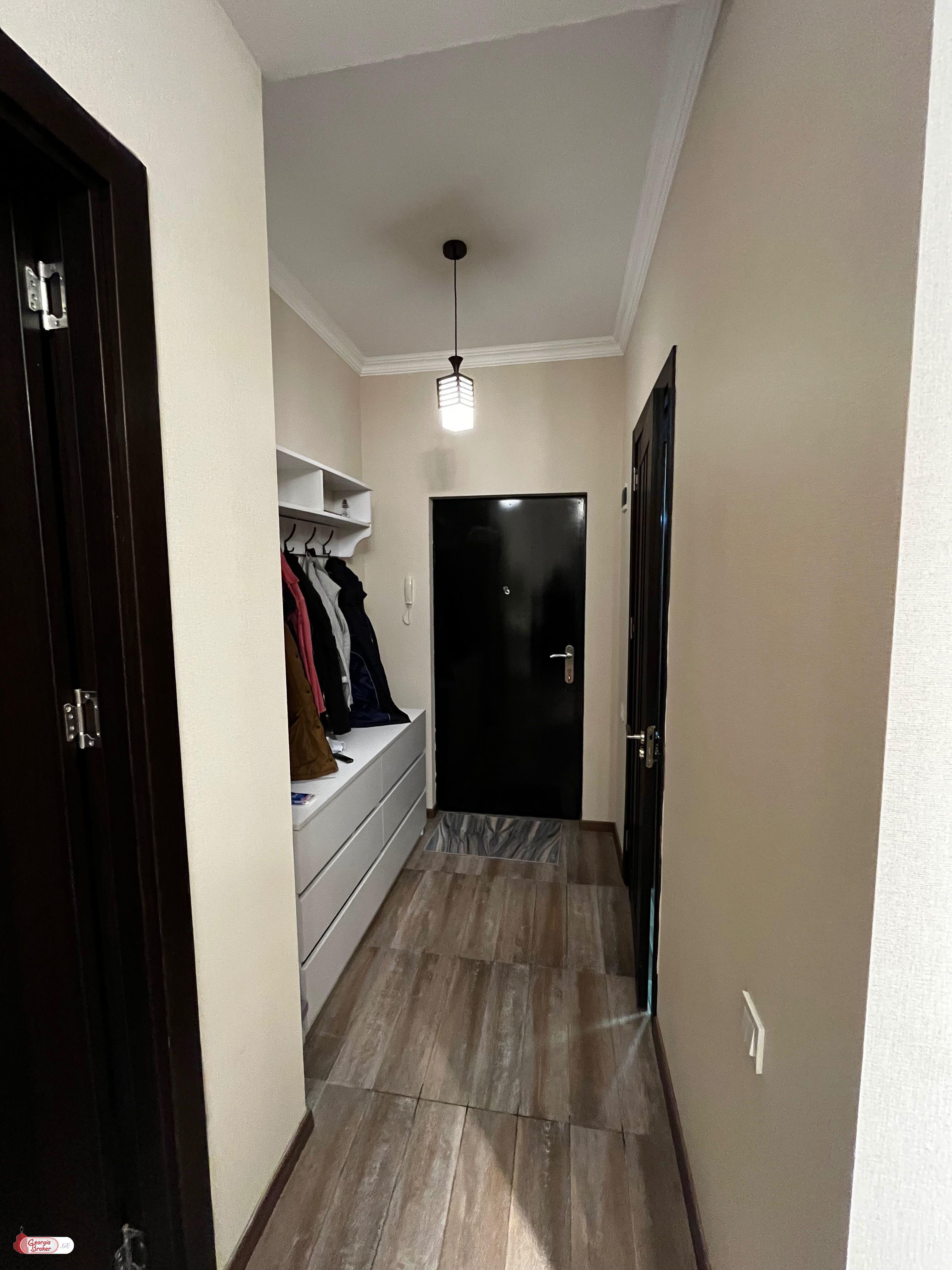 продается квартира с новым ремонтом 2-комнаты