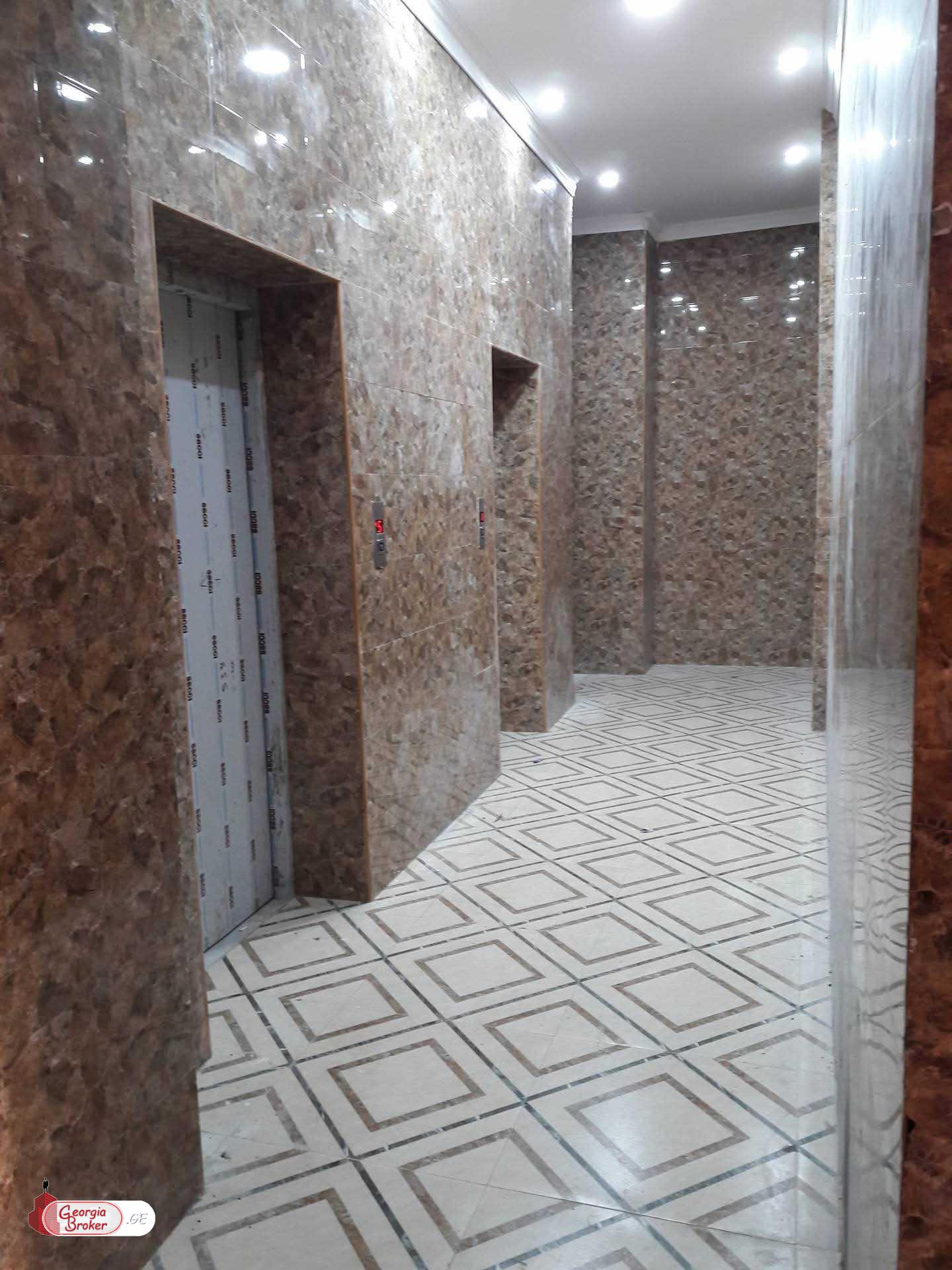 продается квартира с новым ремонтом 2-комнаты