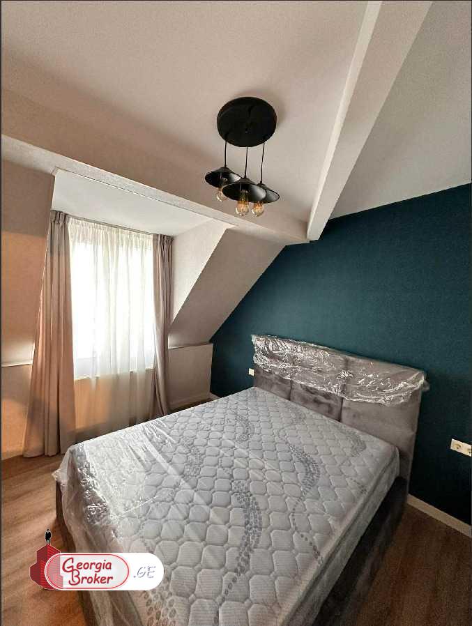 продается квартира с новым ремонтом 3-комнаты