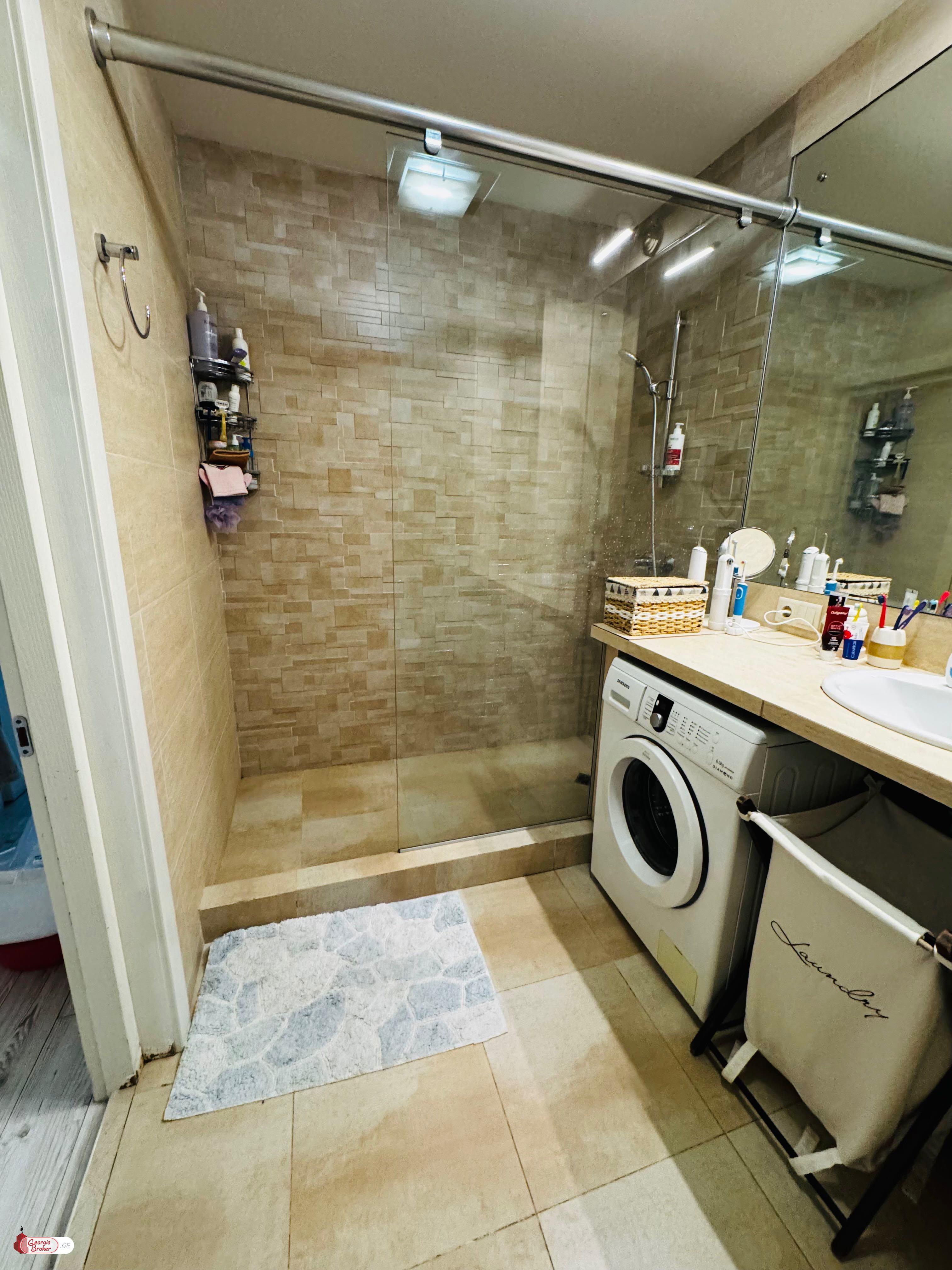 nearly repaired 3-room apartment for sale