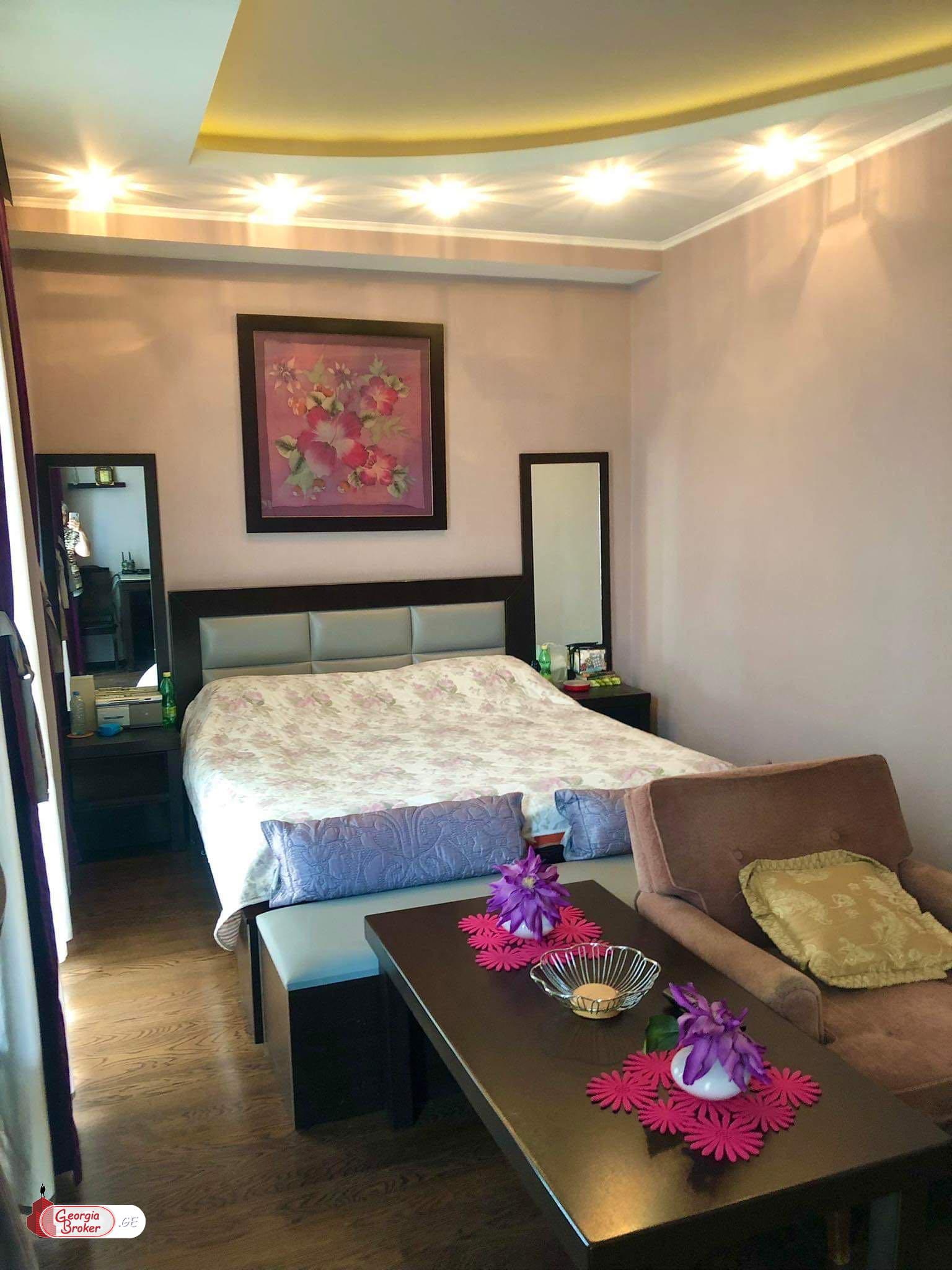 nearly repaired 5-room apartment for sale