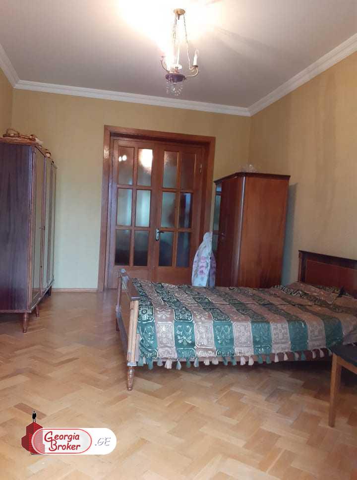 nearly repaired 4-room apartment for sale