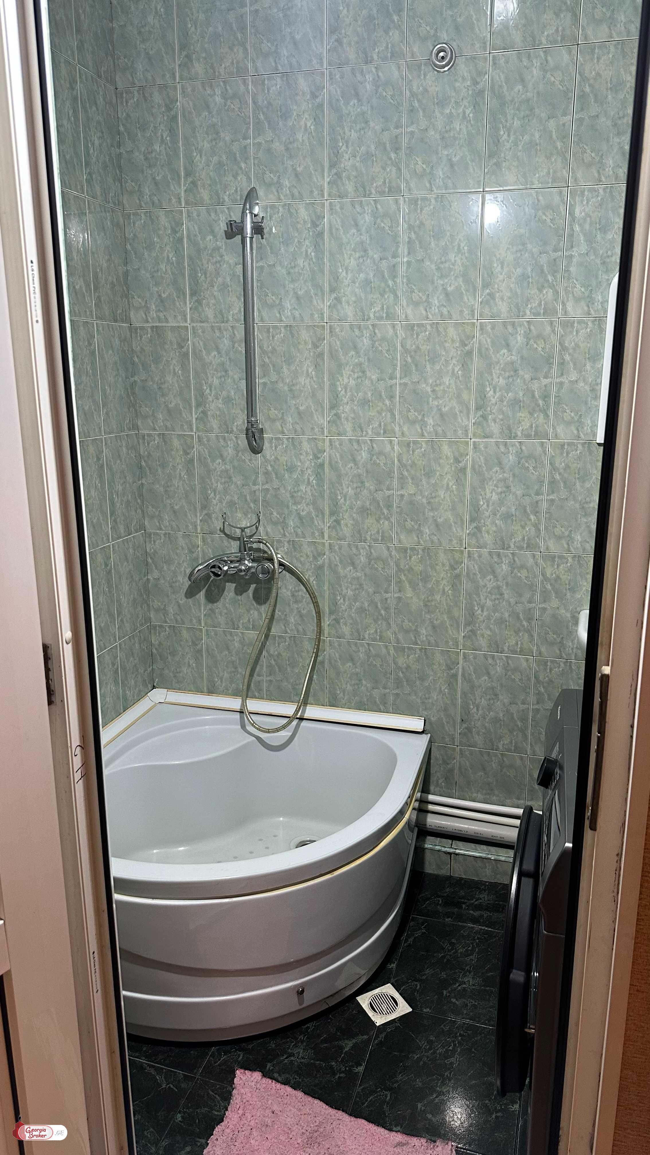 old repaired 3-room apartment for sale