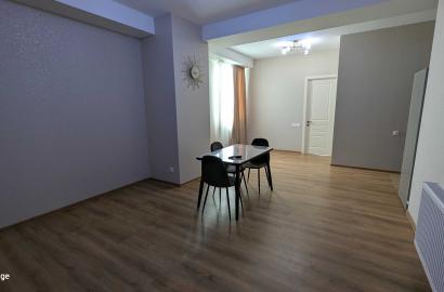 იყიდება ახალი გარემონტებული 3 ოთახიანი ბინა