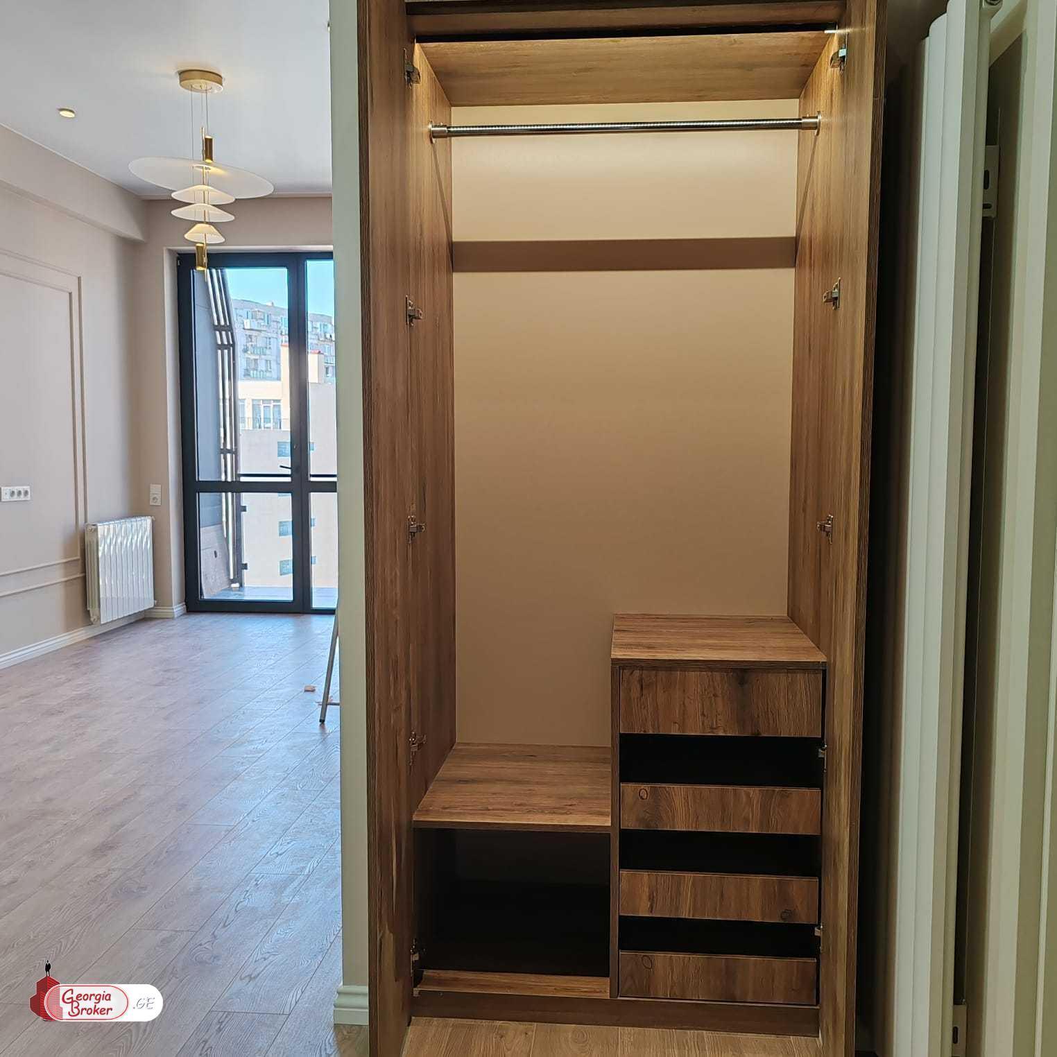 იყიდება ახალი გარემონტებული 2 ოთახიანი ბინა