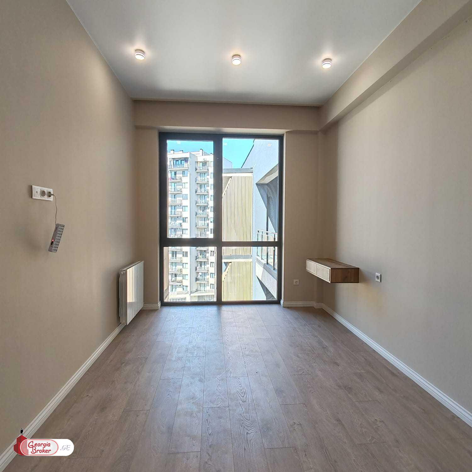 იყიდება ახალი გარემონტებული 2 ოთახიანი ბინა