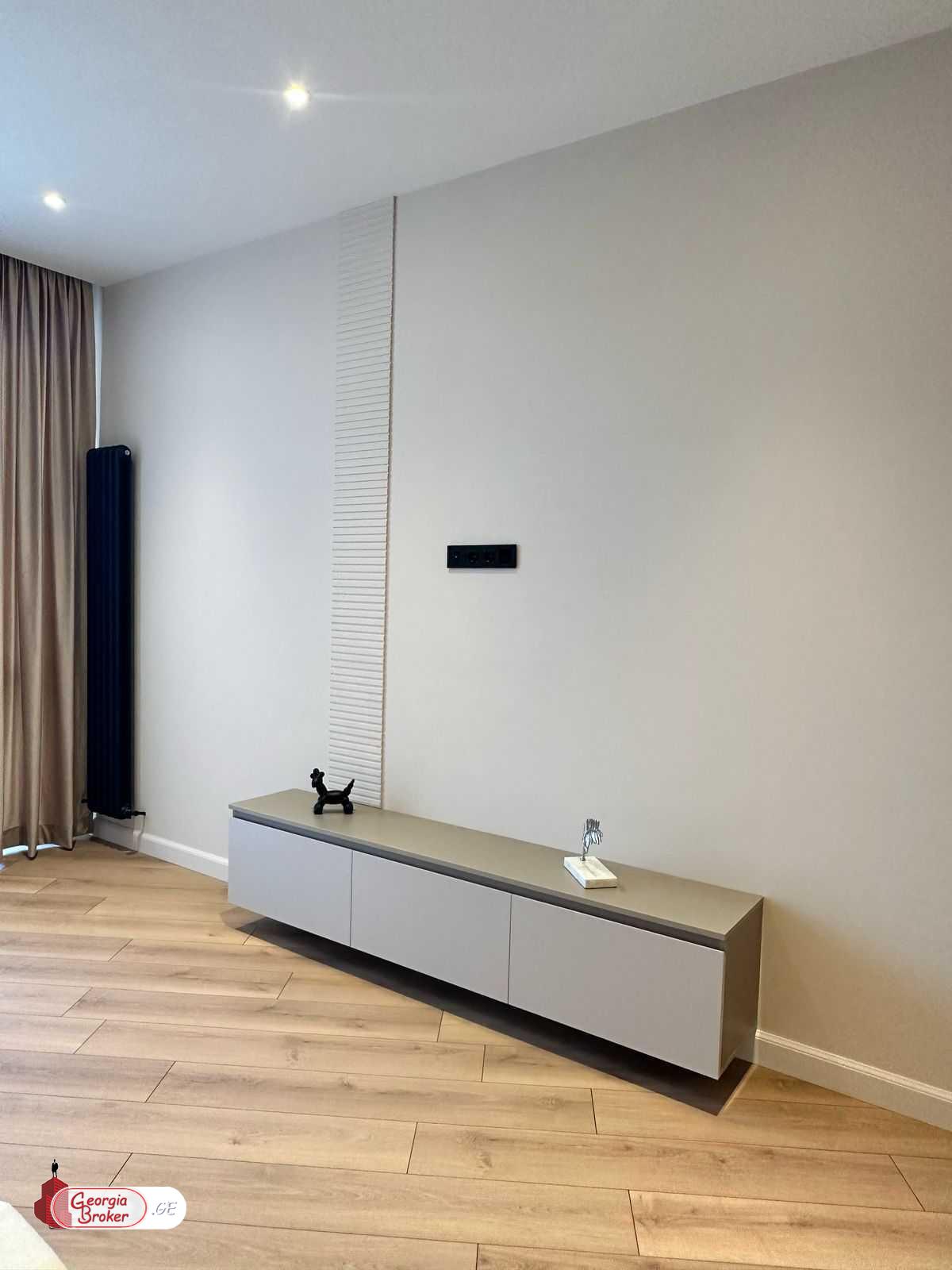 продается квартира с новым ремонтом 2-комнаты