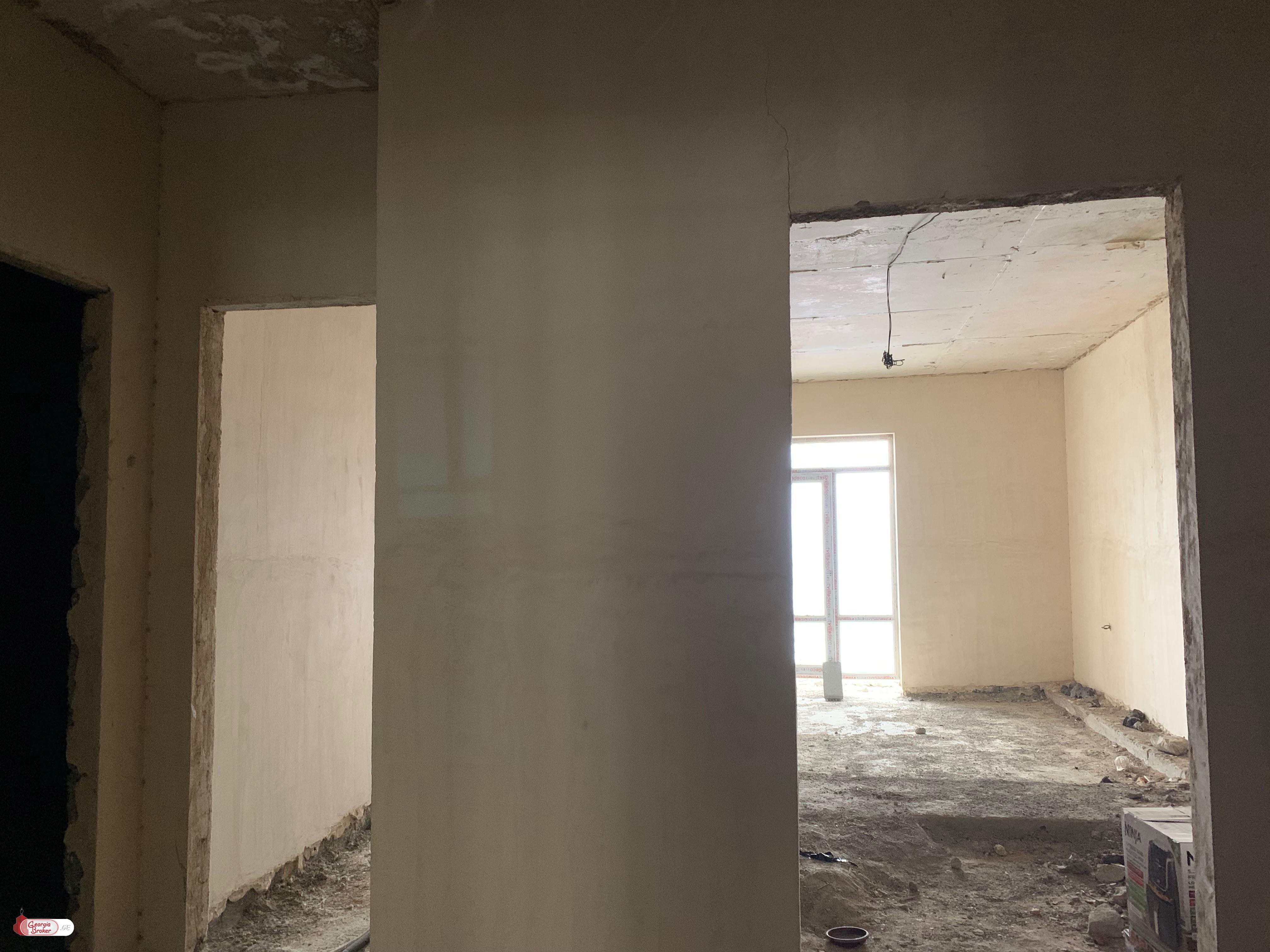 продается квартира новостройка 5-комнат