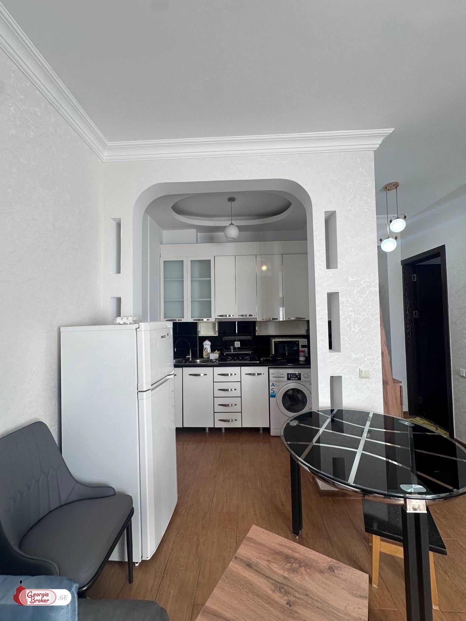 nearly repaired 2-room apartment for sale