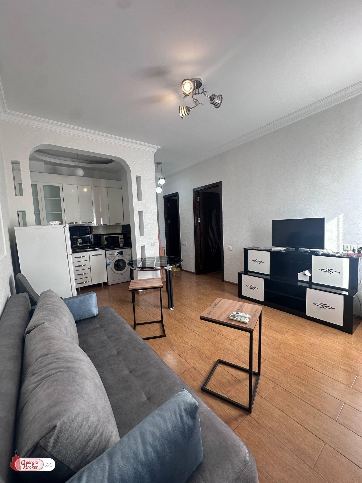 nearly repaired 2-room apartment for sale