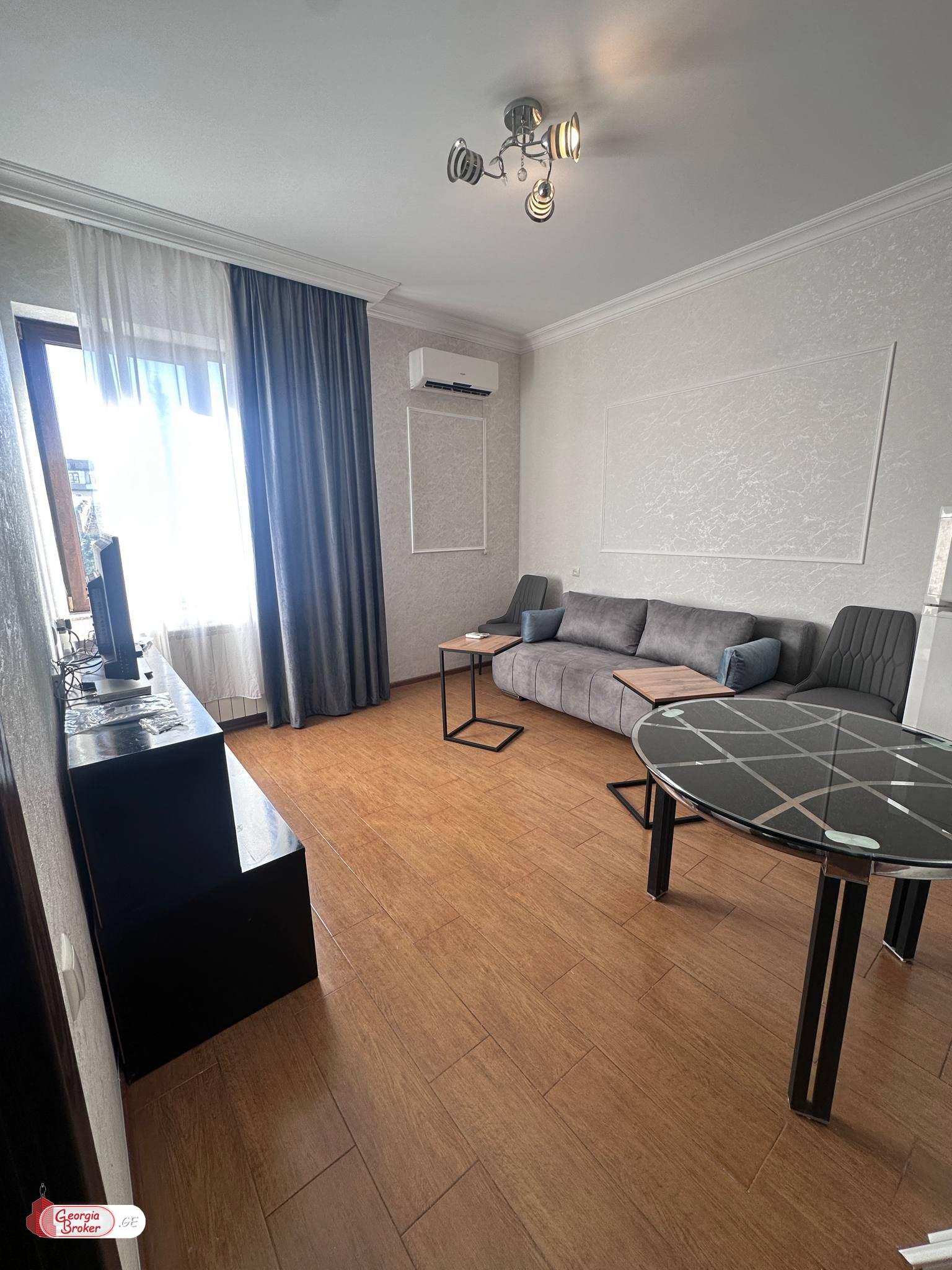 nearly repaired 2-room apartment for sale