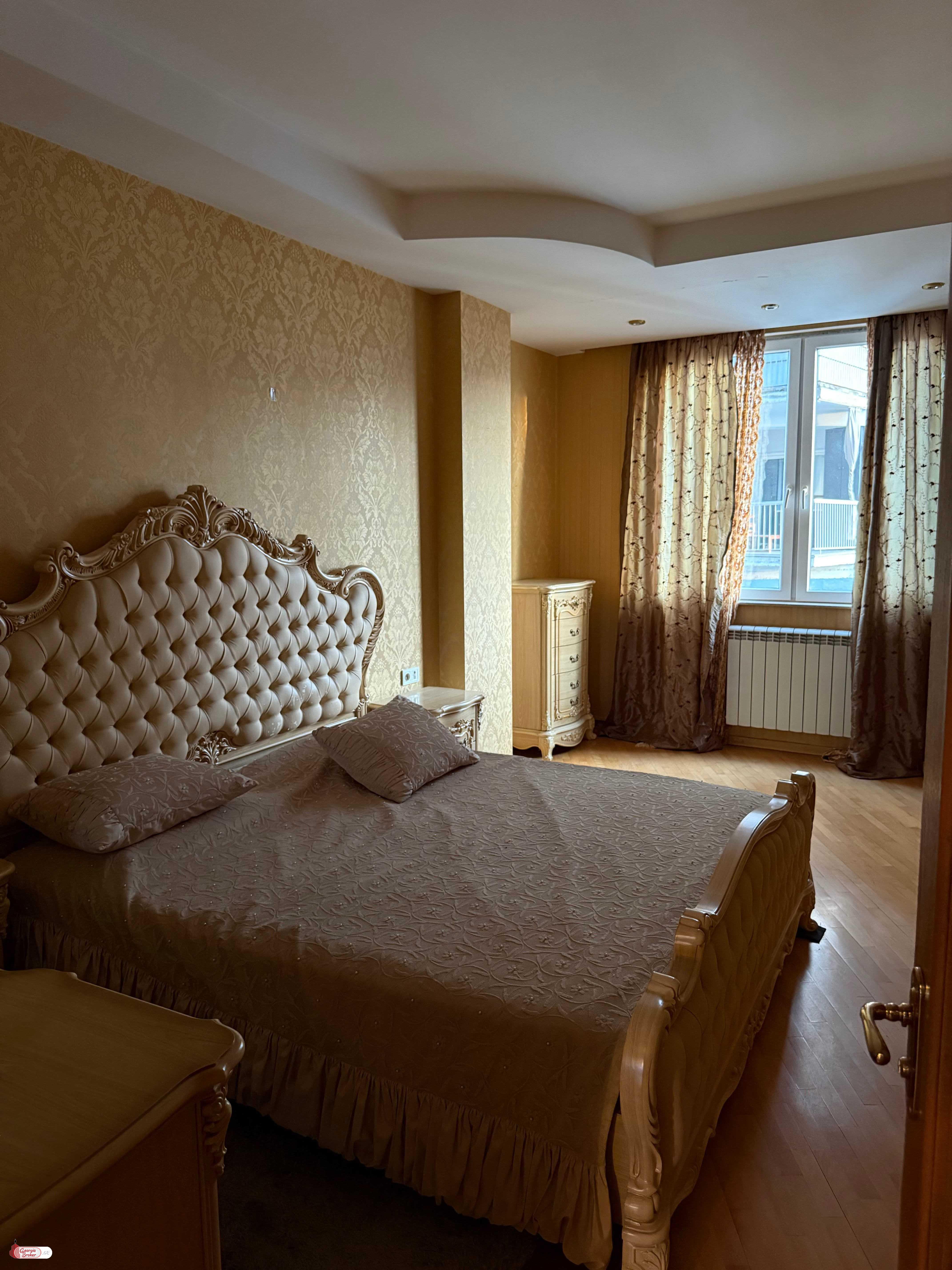 nearly repaired 3-room apartment for sale