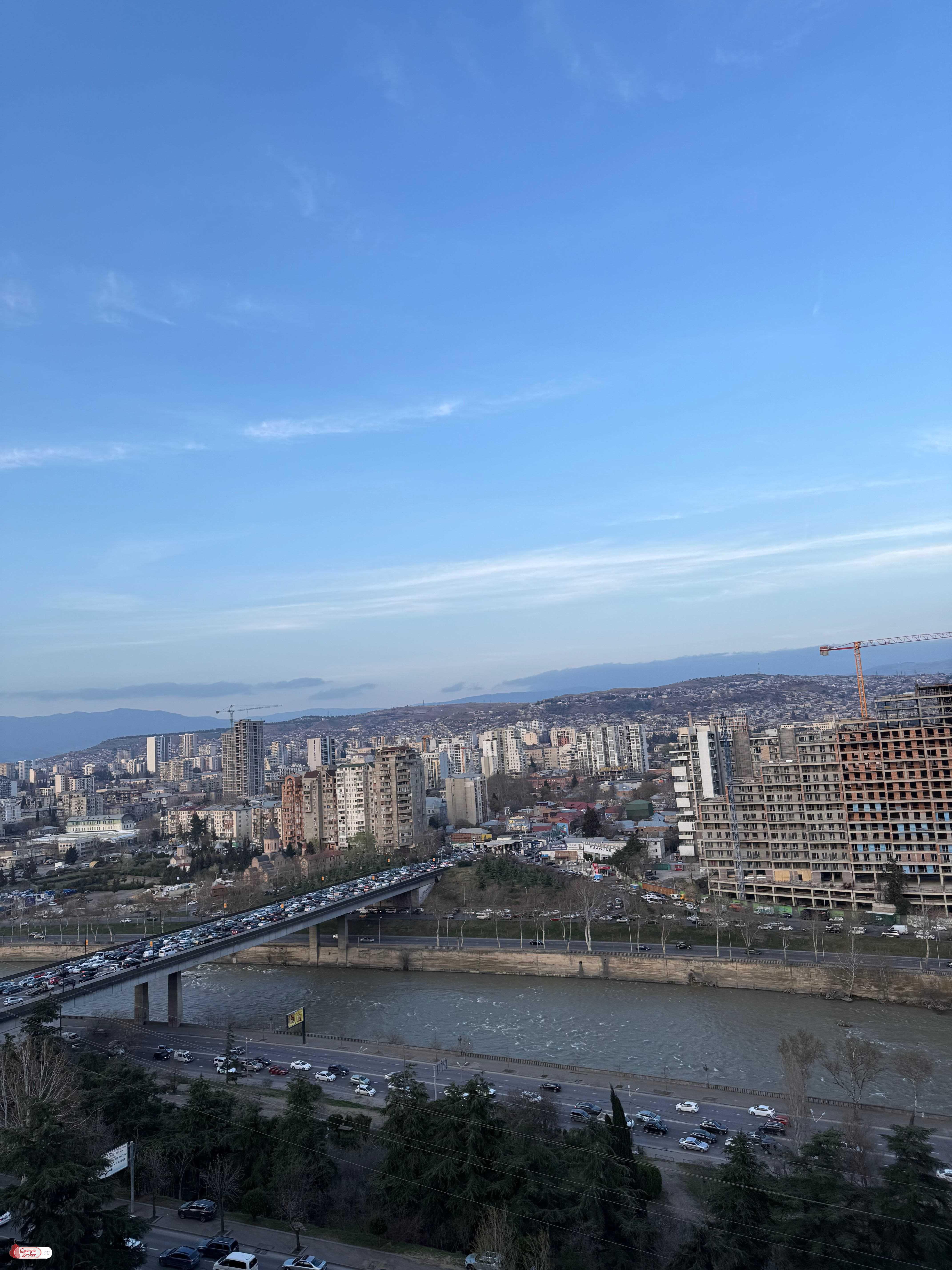 nearly repaired 3-room apartment for sale