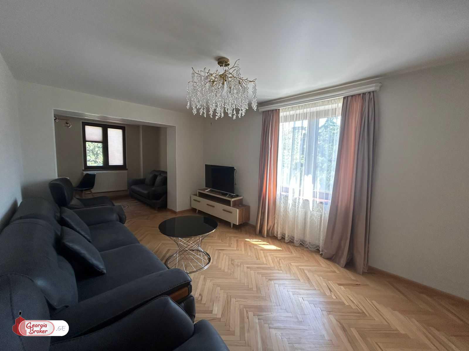 продается квартира с новым ремонтом 3-комнаты