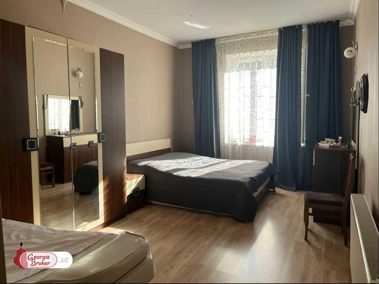 nearly repaired 3-room apartment for sale