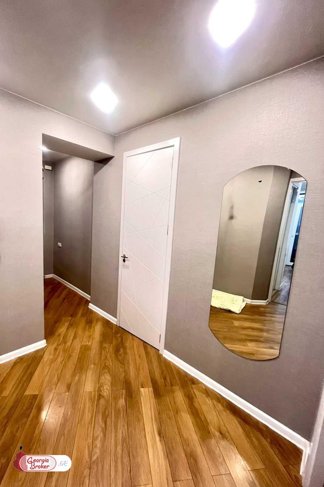 продается квартира с новым ремонтом 3-комнаты