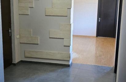 იყიდება ახალი გარემონტებული 4 ოთახიანი ბინა