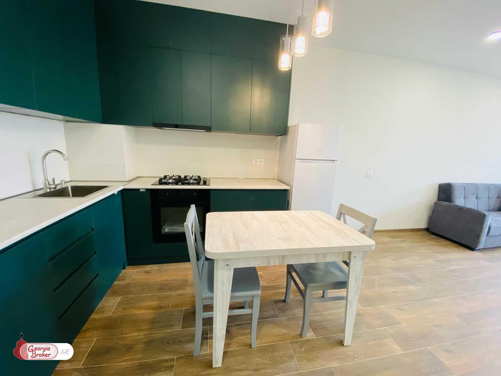 იყიდება ახალი გარემონტებული 2 ოთახიანი ბინა