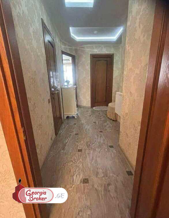 nearly repaired 2-room apartment for sale