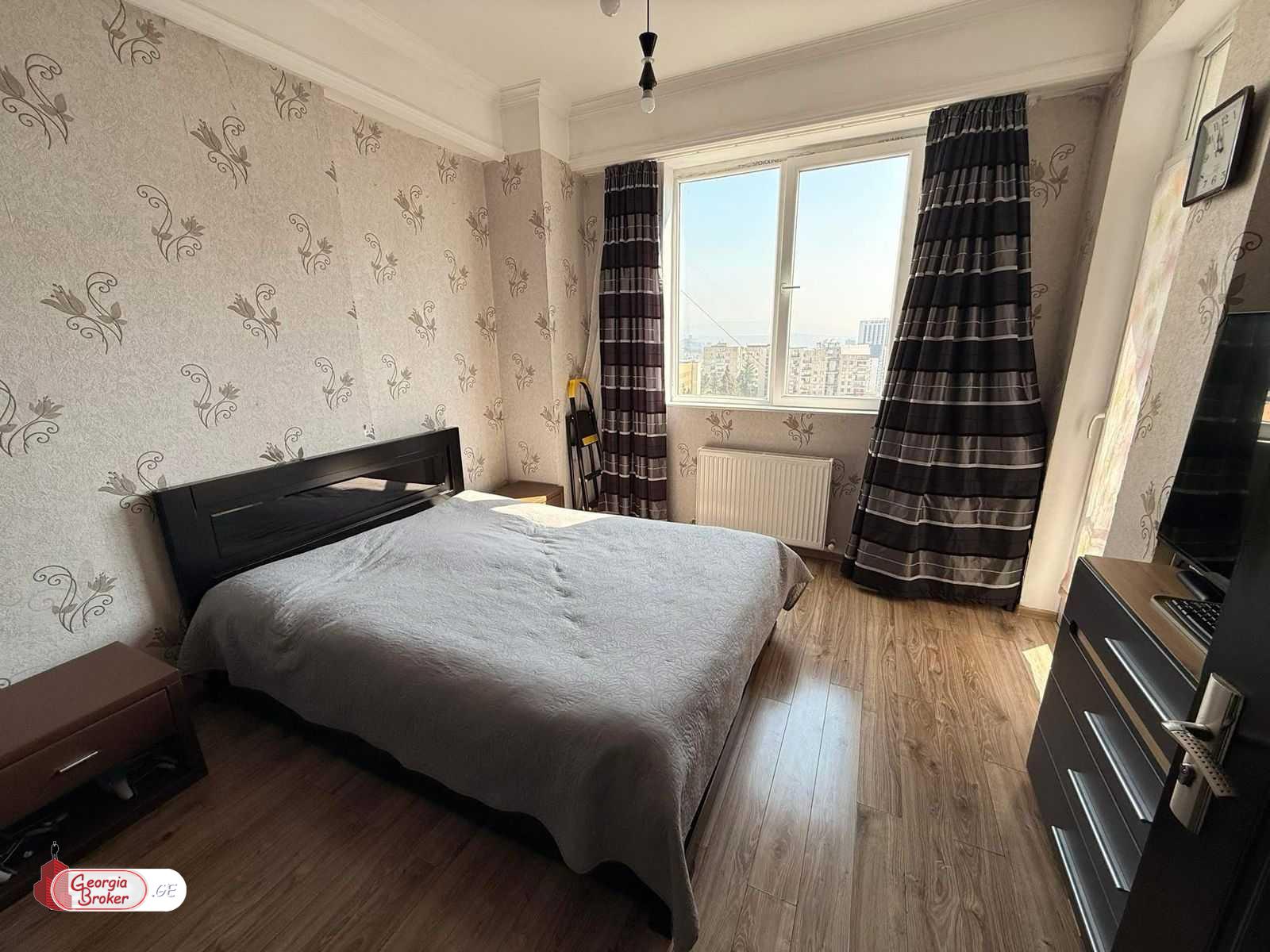 nearly repaired 3-room apartment for sale