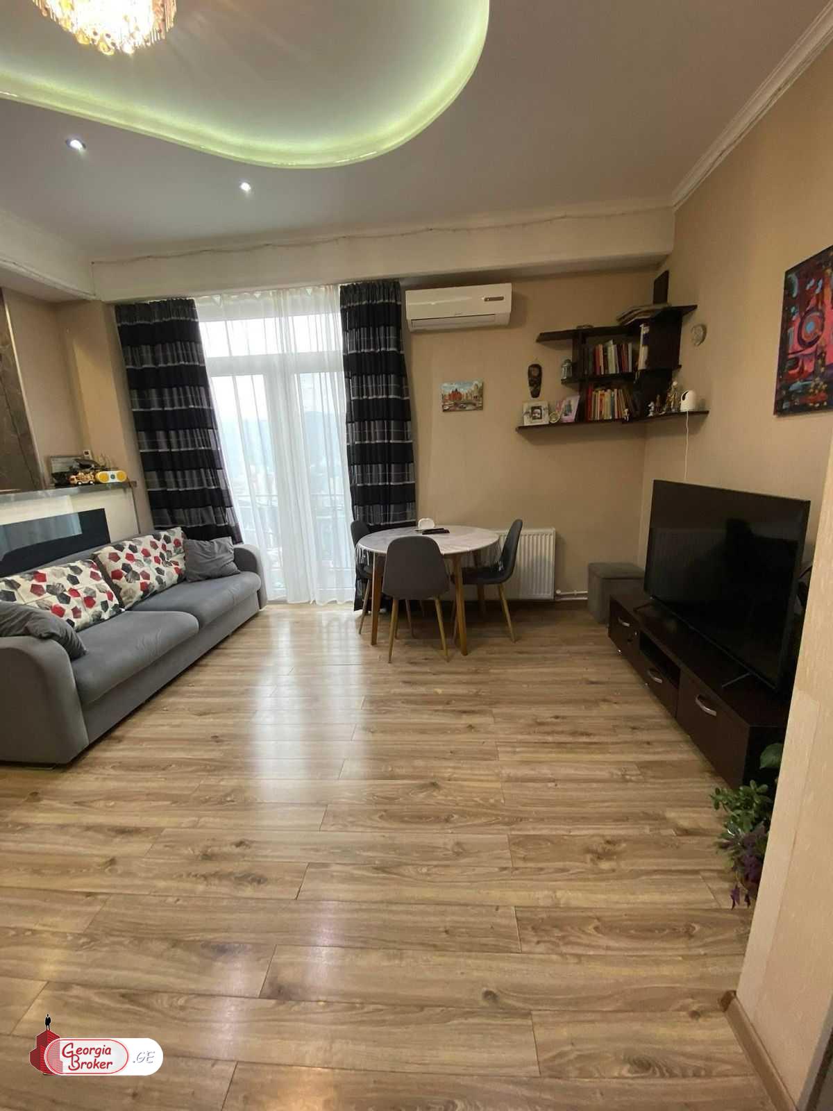 nearly repaired 3-room apartment for sale