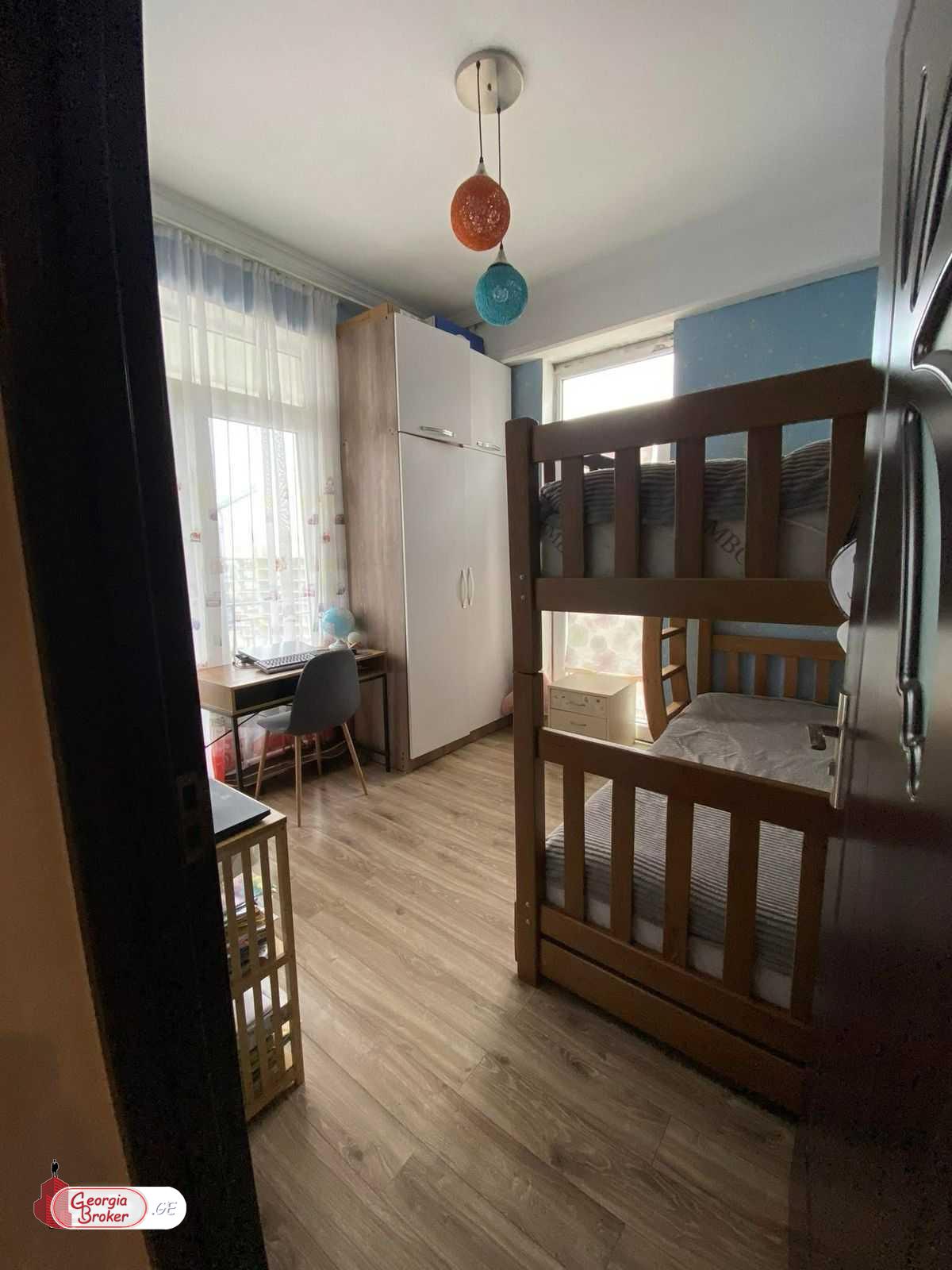 nearly repaired 3-room apartment for sale