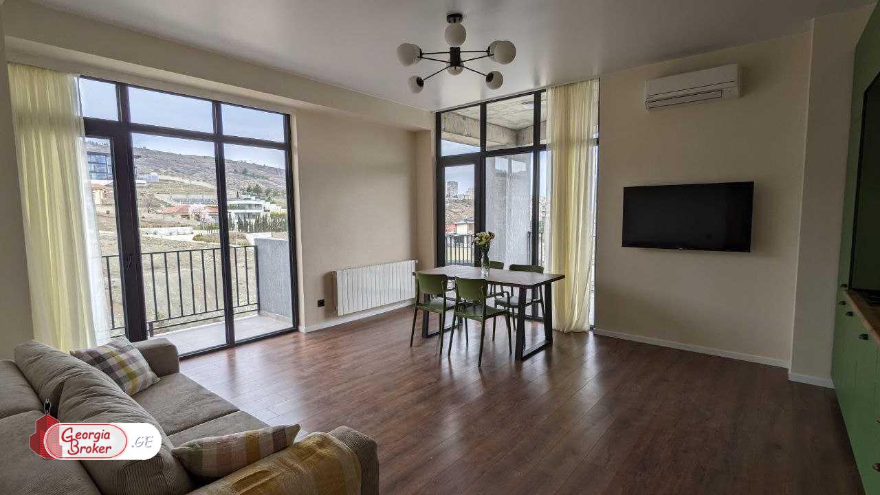 nearly repaired 3-room apartment for sale