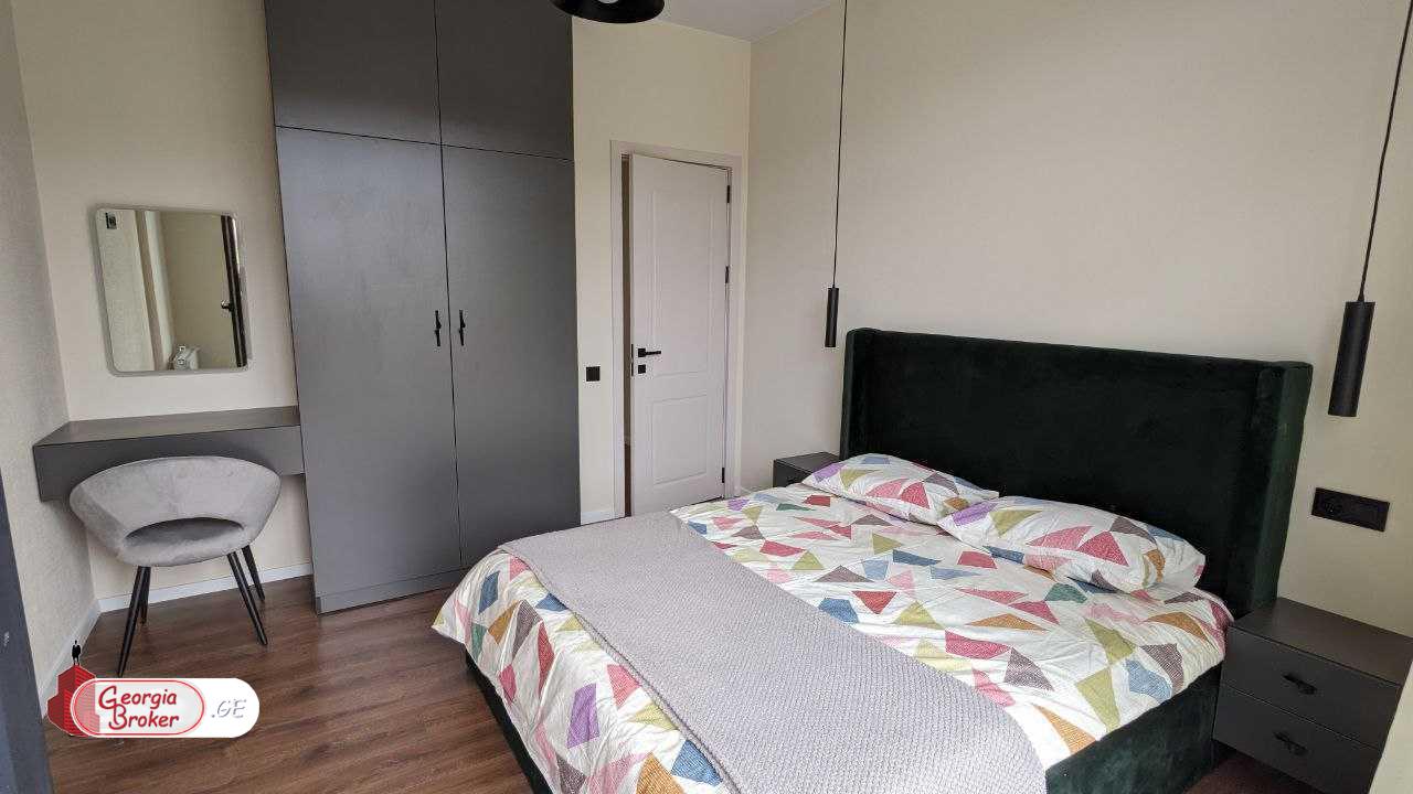 nearly repaired 3-room apartment for sale