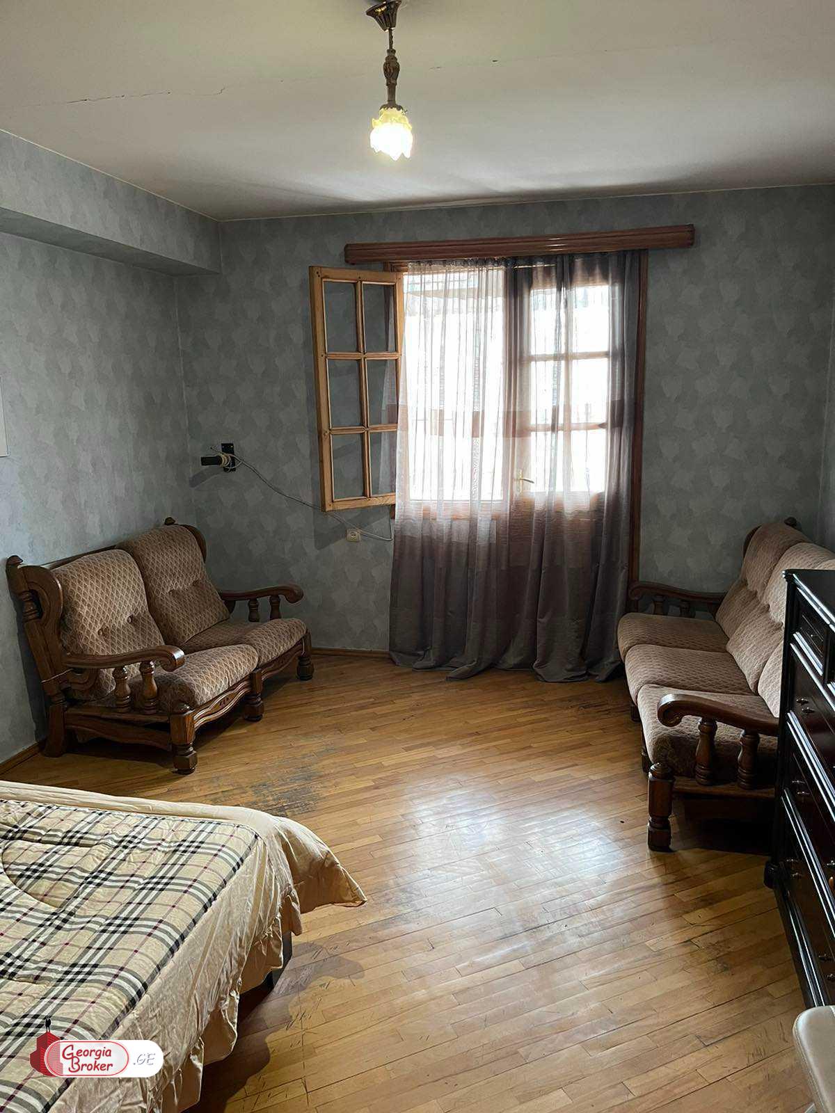 nearly repaired 3-room apartment for sale