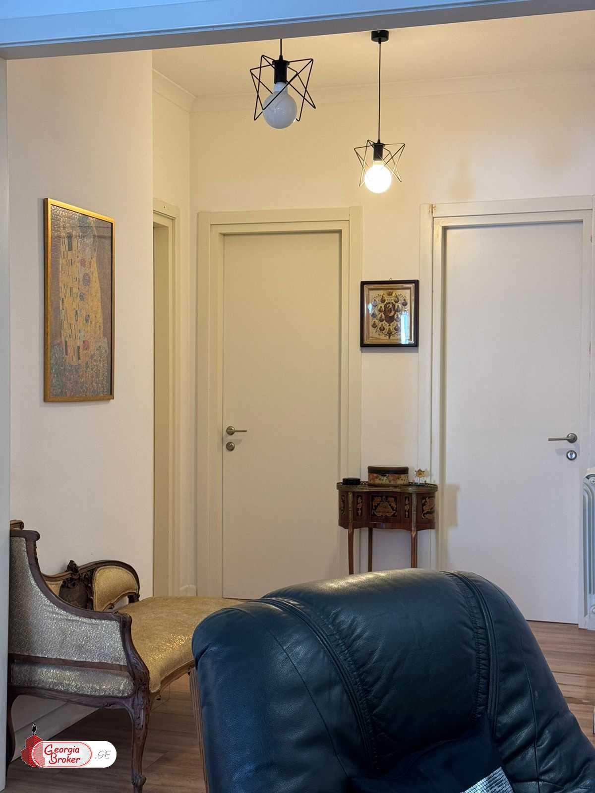 nearly repaired 7-room apartment for sale