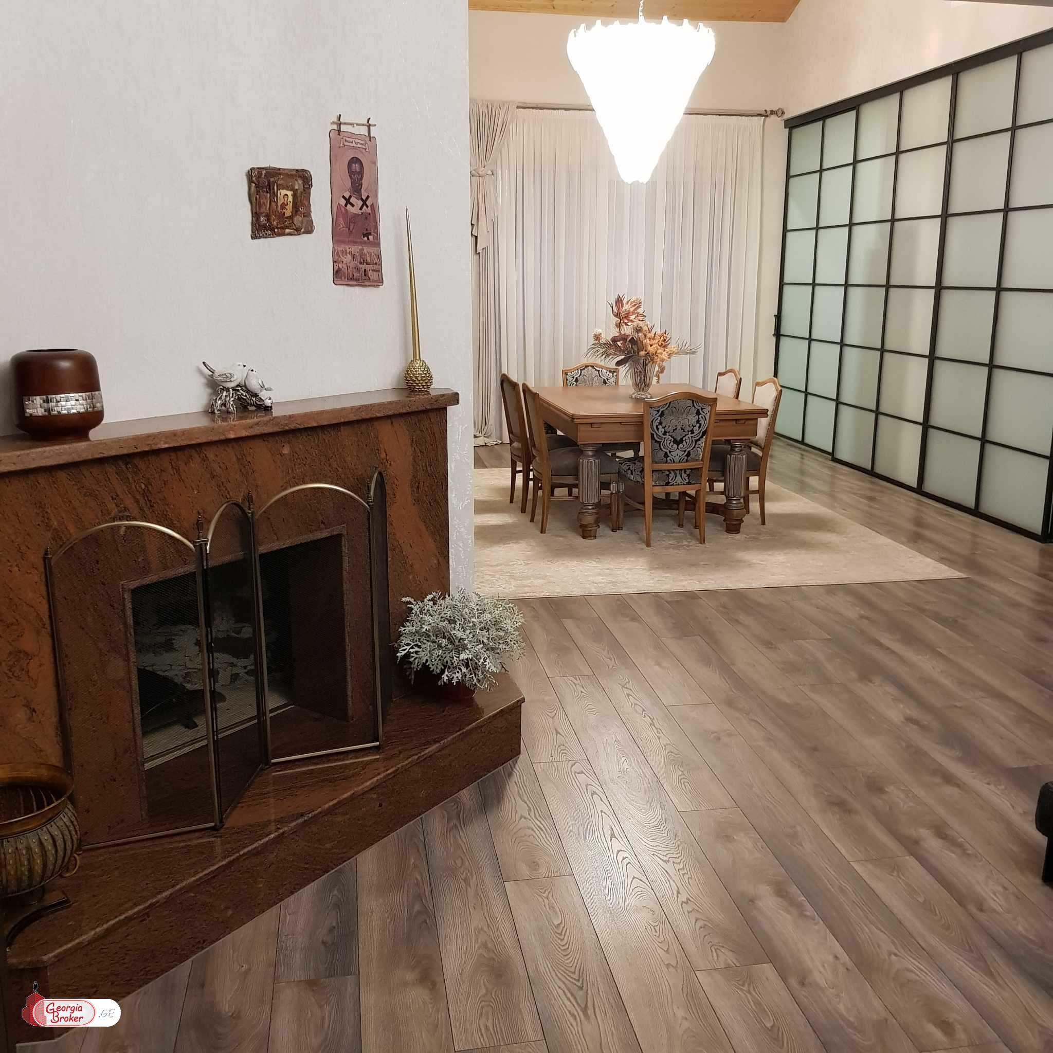 nearly repaired 5-room apartment for sale