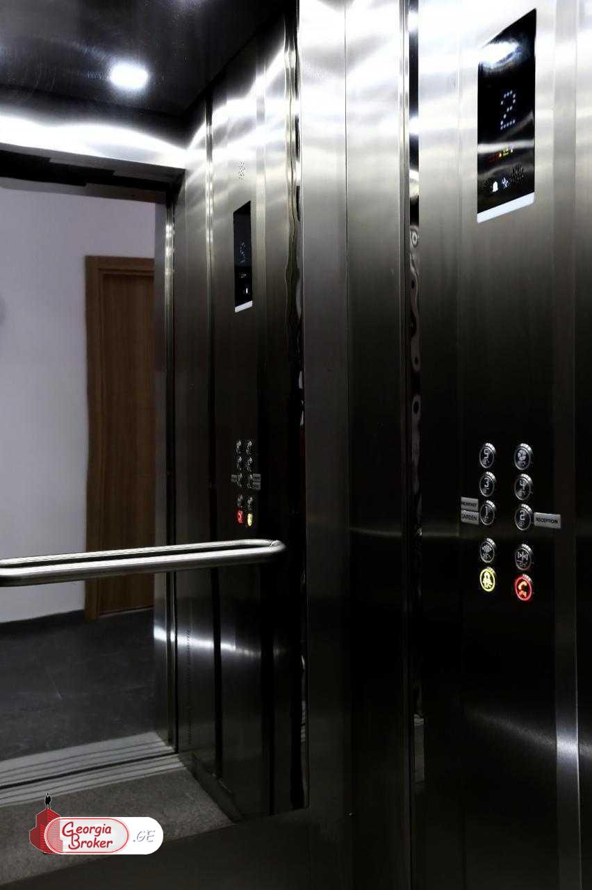 იყიდება ახალი გარემონტებული 21 ნომრიანი სასტუმრო