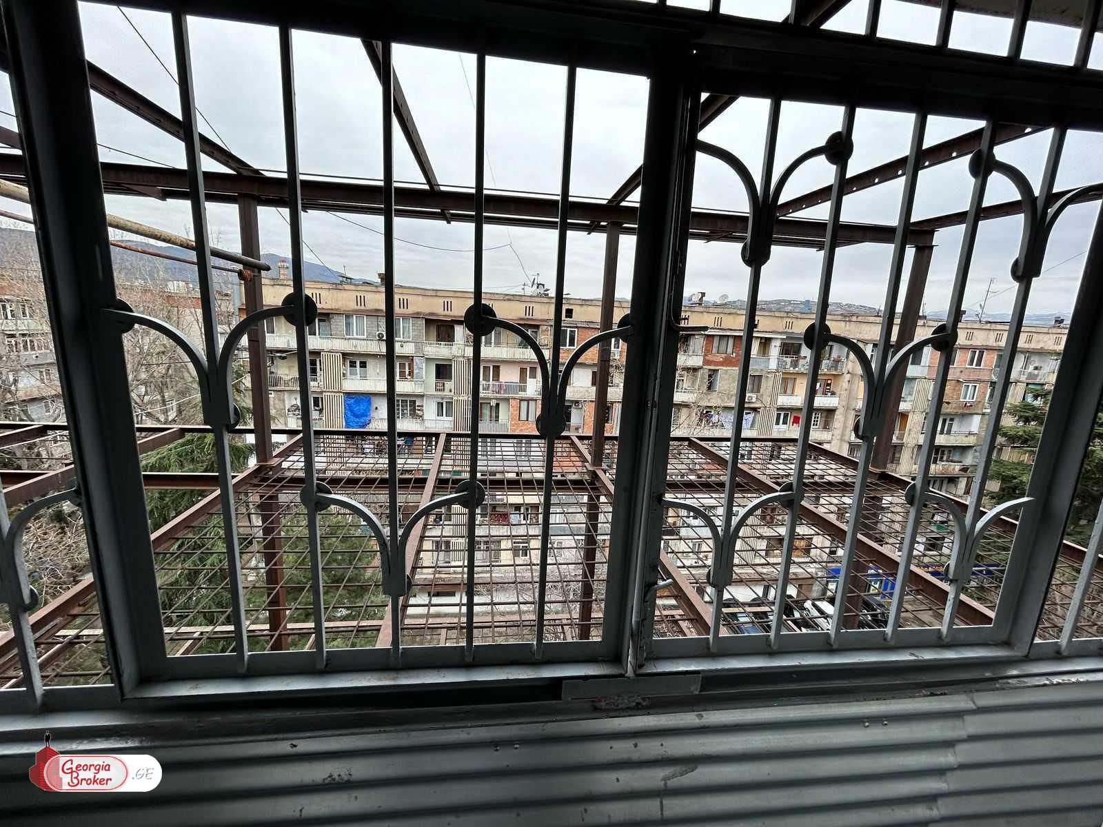 nearly repaired 4-room apartment for sale