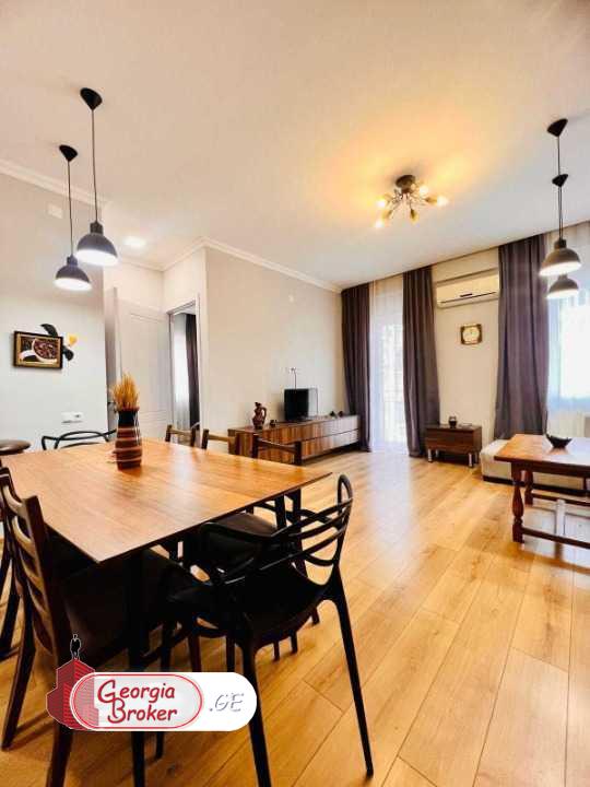 nearly repaired 3-room apartment for rent