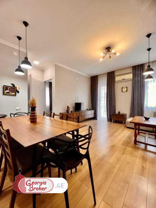 nearly repaired 3-room apartment for rent