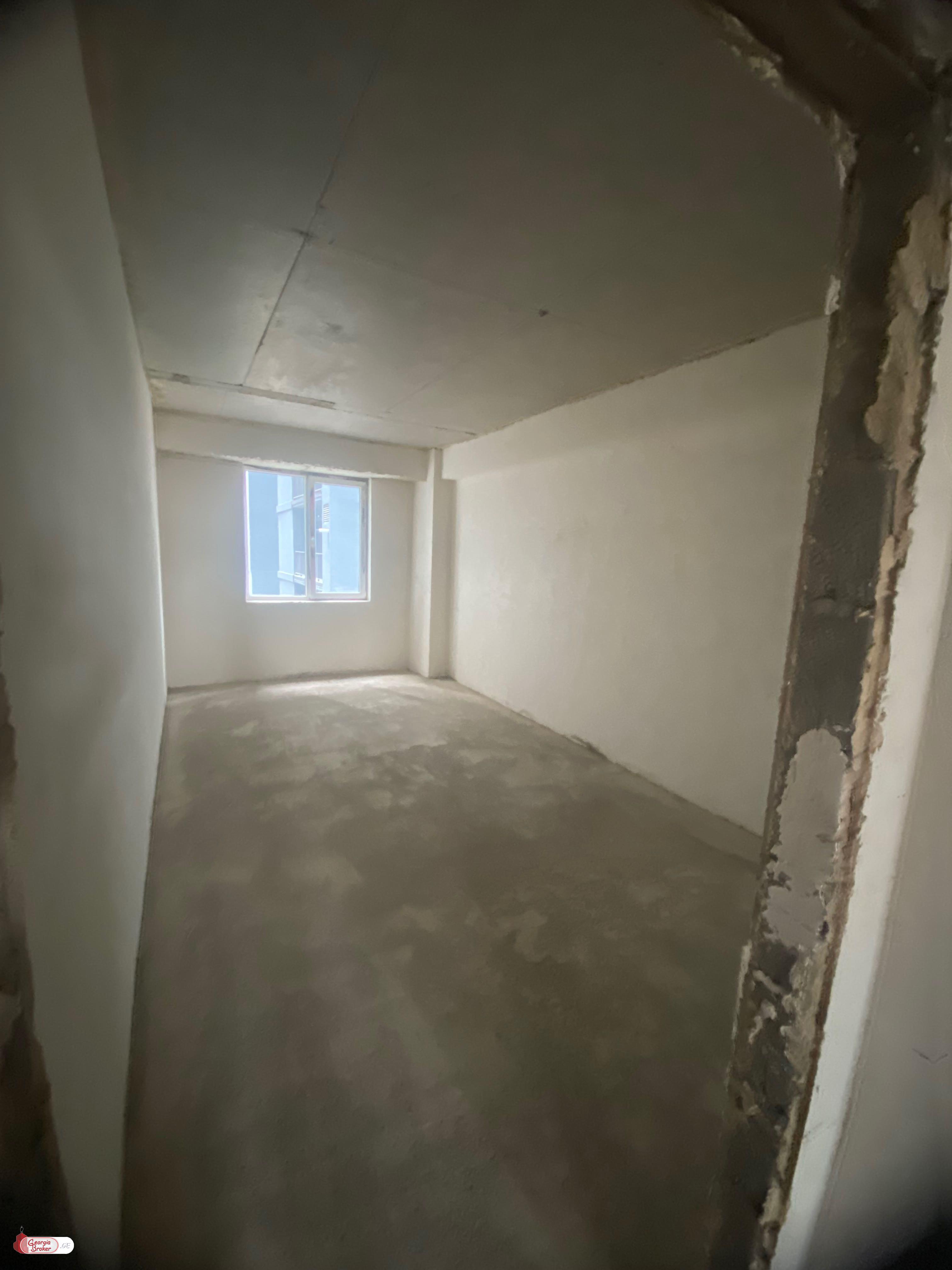 продается квартира новостройка 4-комнаты