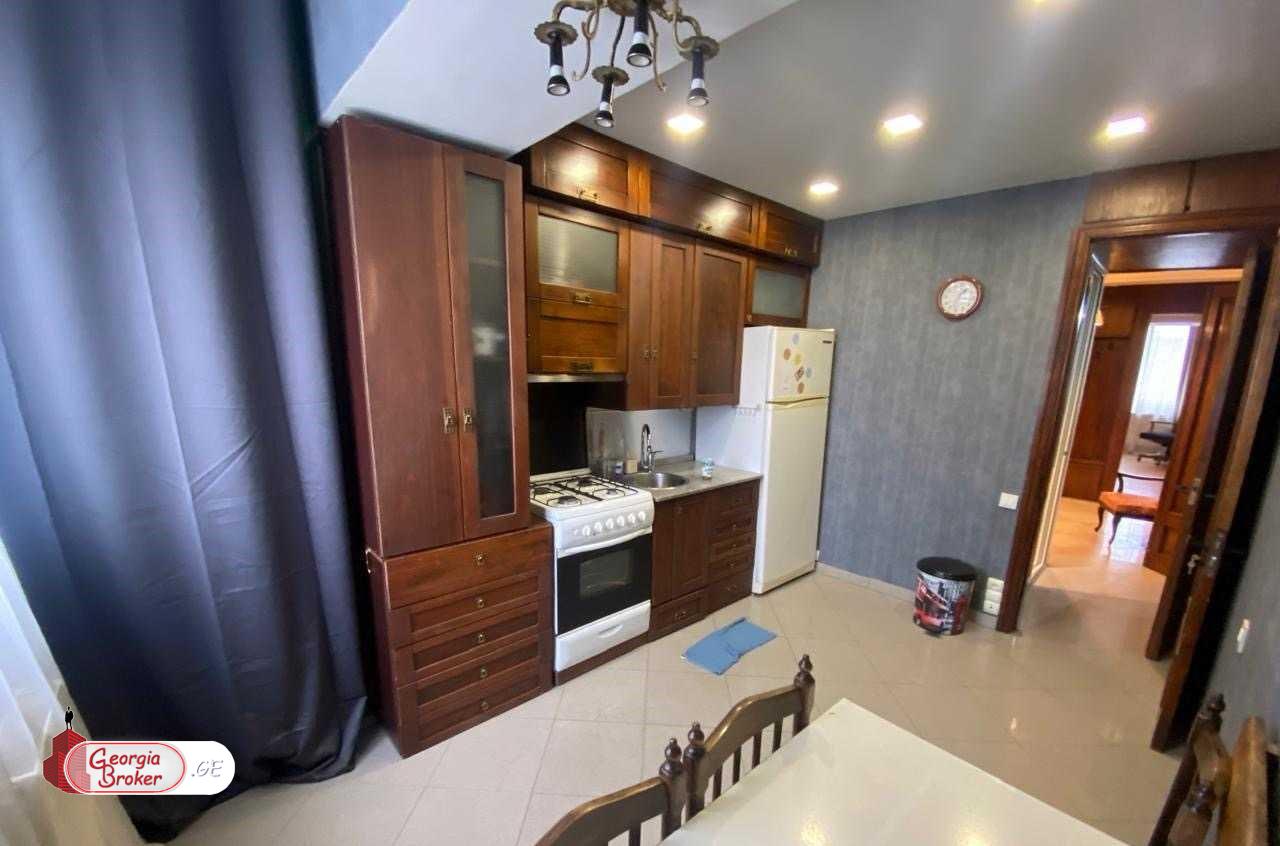 nearly repaired 2-room apartment for sale