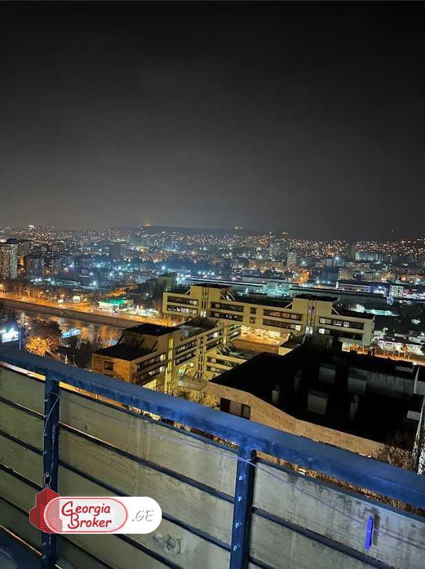 nearly repaired 4-room apartment for sale