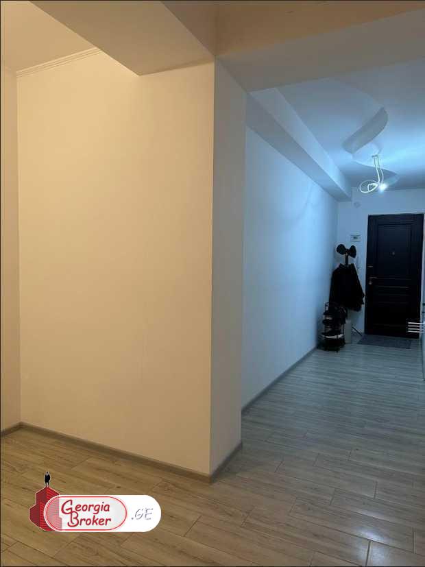 nearly repaired 4-room apartment for sale