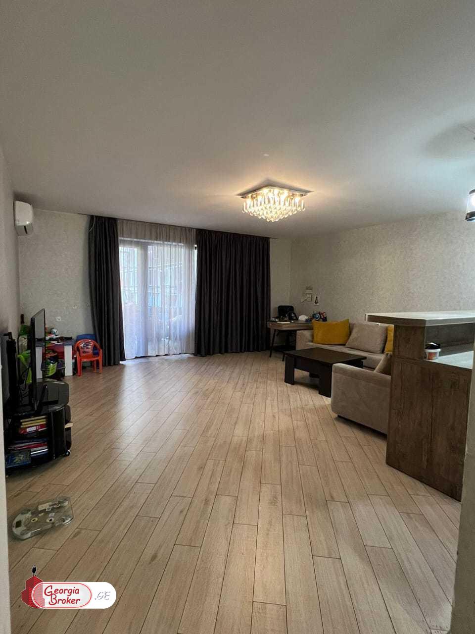 nearly repaired 3-room apartment for sale