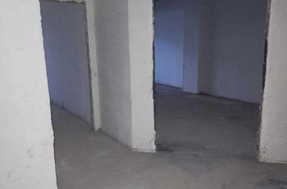 продается квартира с новым ремонтом 4-комнаты