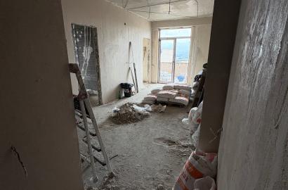 продается квартира с новым ремонтом 3-комнаты