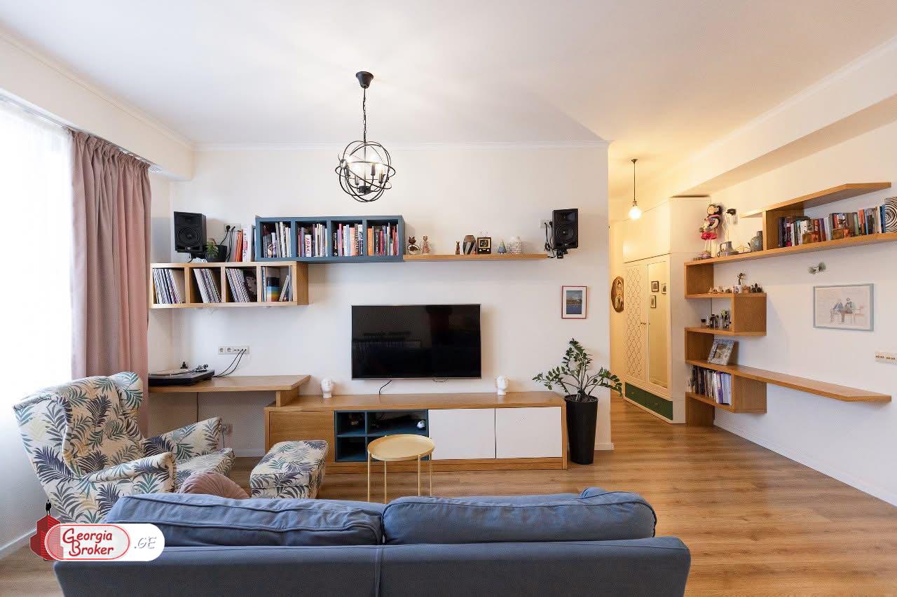 продается квартира с новым ремонтом 3-комнаты