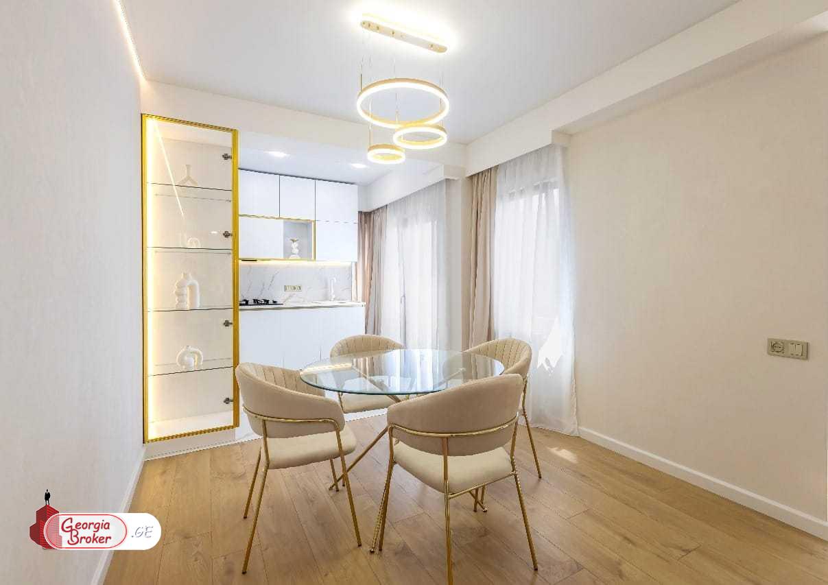 nearly repaired 3-room apartment for sale